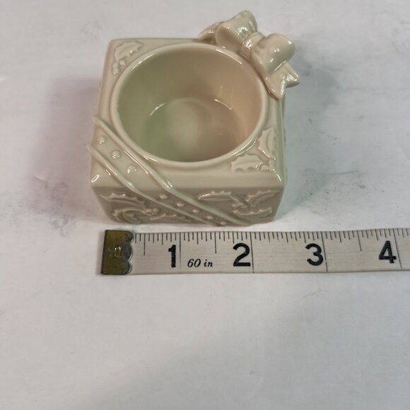 Lenox Holiday Gift Box Ceramic Candle Holder White With Holly & Bow Design - Picture 7 of 8